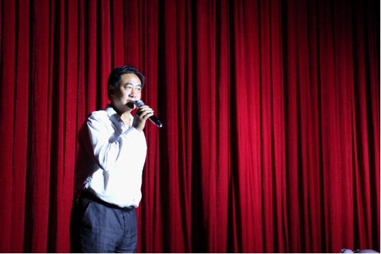 李书记为晚会致词